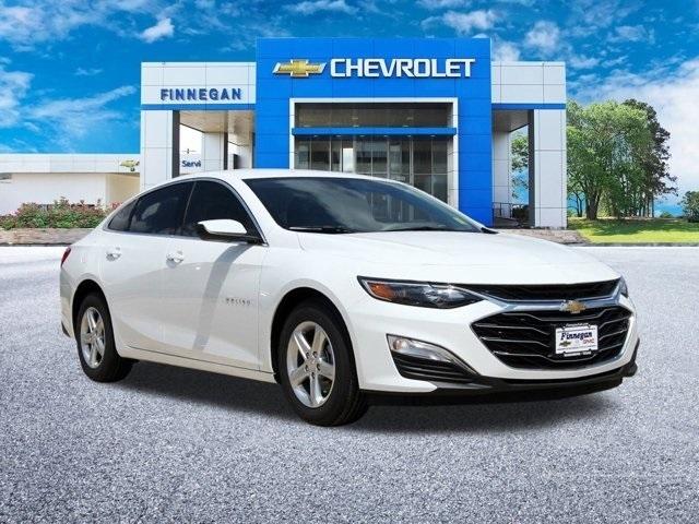 2025 Chevrolet Malibu Vehicle Photo in ROSENBERG, TX 77471-5675