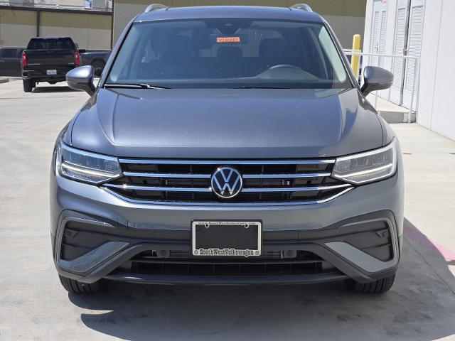 2024 Volkswagen Tiguan Vehicle Photo in Weatherford, TX 76087