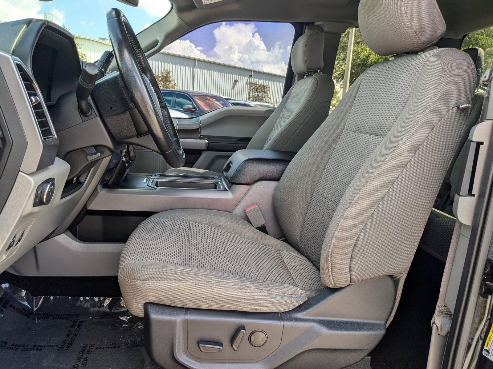 2019 Ford F-150 Vehicle Photo in St. Petersburg, FL 33713