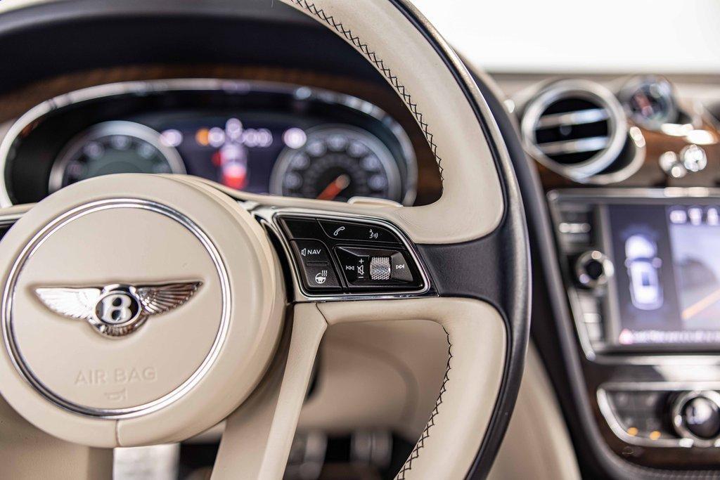 2018 Bentley Bentayga Vehicle Photo in Plainfield, IL 60586