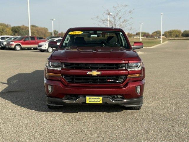 Used 2016 Chevrolet Silverado 1500 LT with VIN 3GCUKREC3GG319580 for sale in Willmar, MN