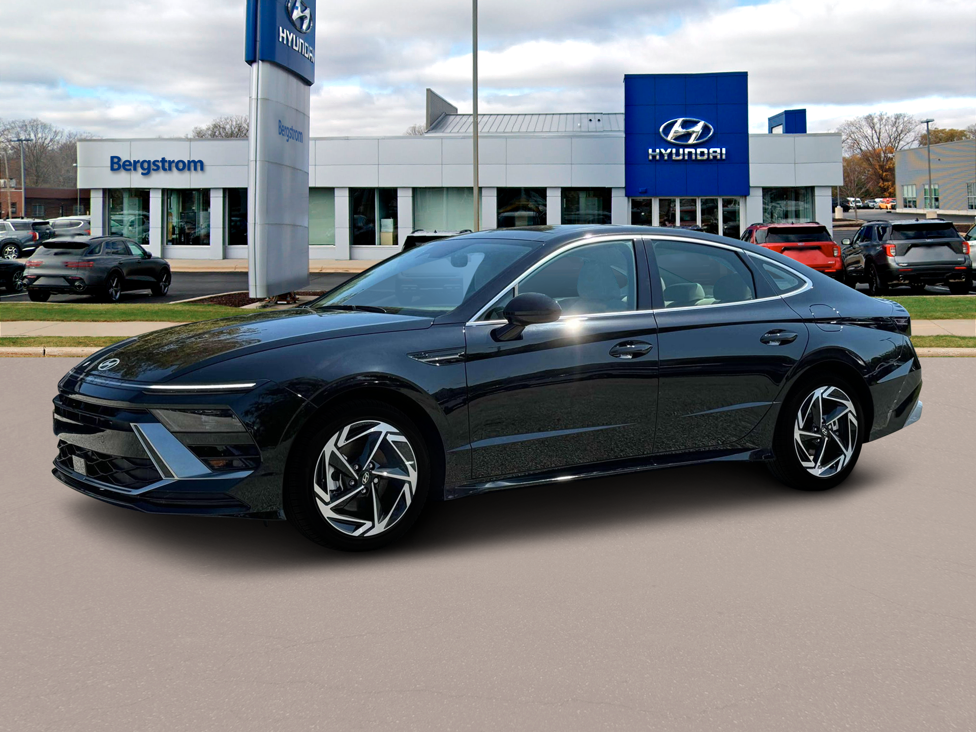 2025 Hyundai SONATA Vehicle Photo in Green Bay, WI 54304