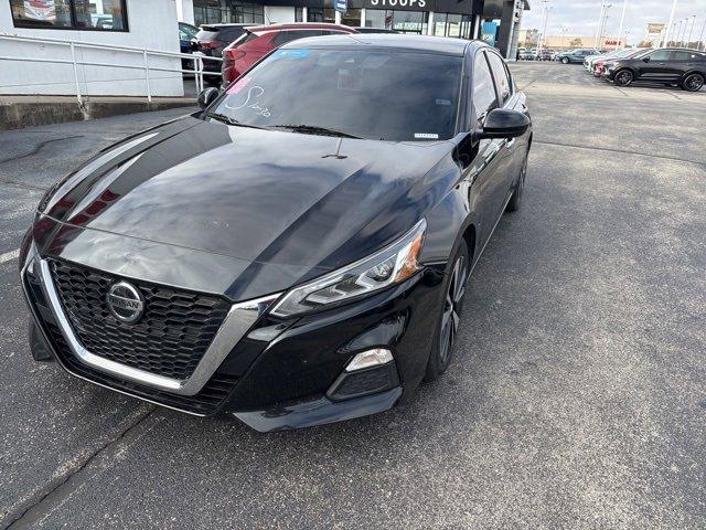 Used 2021 Nissan Altima SV with VIN 1N4BL4DV6MN310293 for sale in Muncie, IN