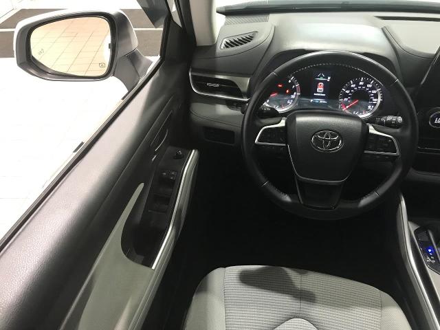 2022 Toyota Highlander Vehicle Photo in GREEN BAY, WI 54303-3330