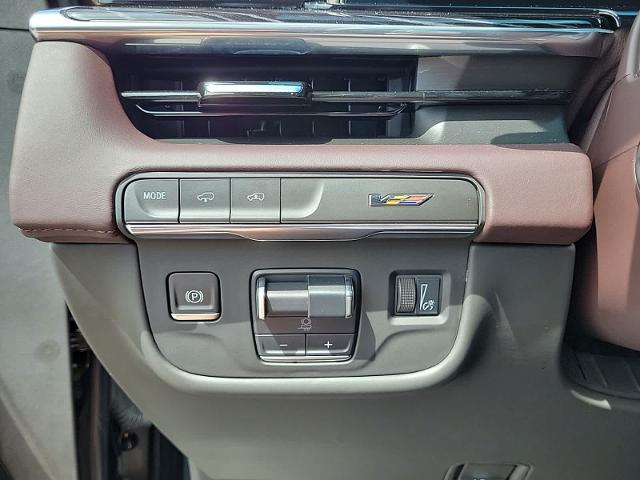 2023 Cadillac Escalade Vehicle Photo in POMPANO BEACH, FL 33064-7091