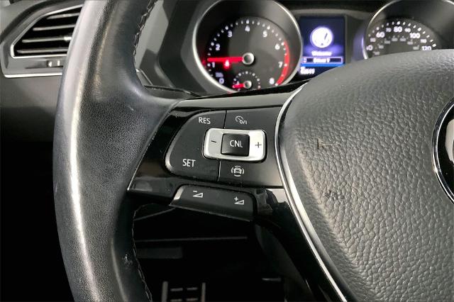 2020 Volkswagen Tiguan Vehicle Photo in Lees Summit, MO 64086