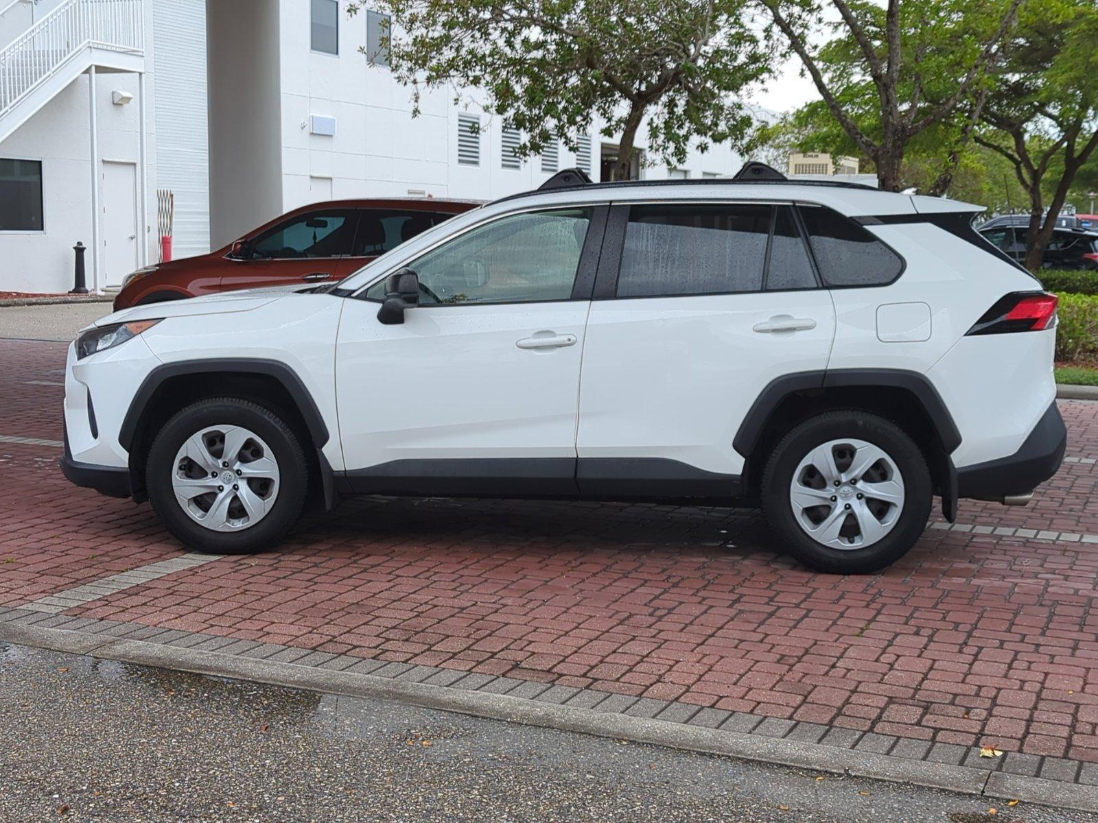 2020 Toyota RAV4 Vehicle Photo in Ft. Myers, FL 33907