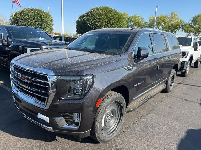 2024 GMC Yukon XL Vehicle Photo in GOODYEAR, AZ 85338-1310