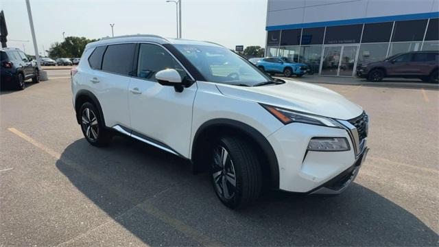 Used 2023 Nissan Rogue SL with VIN 5N1BT3CB4PC820567 for sale in Saint Cloud, MN