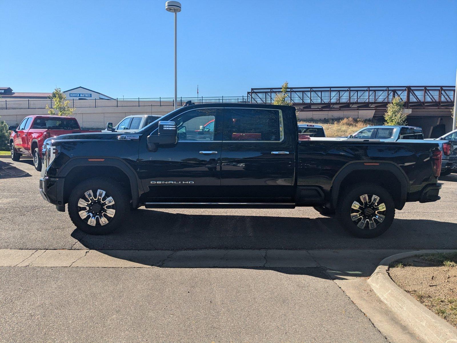 2024 GMC Sierra 2500 HD Vehicle Photo in LONE TREE, CO 80124-2750