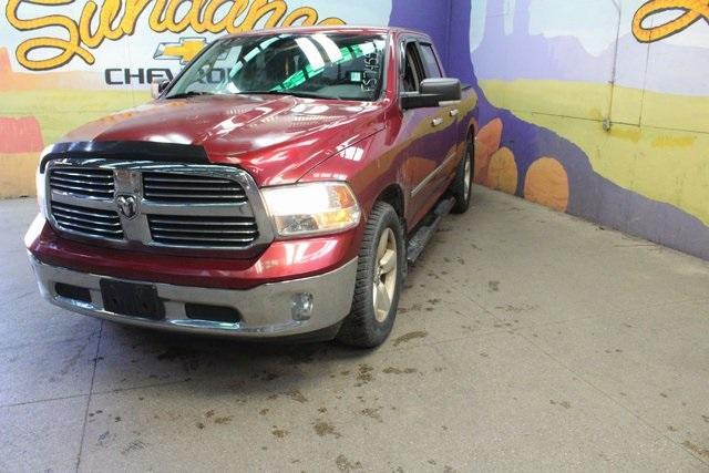 2015 Ram 1500 Vehicle Photo in GRAND LEDGE, MI 48837-9199