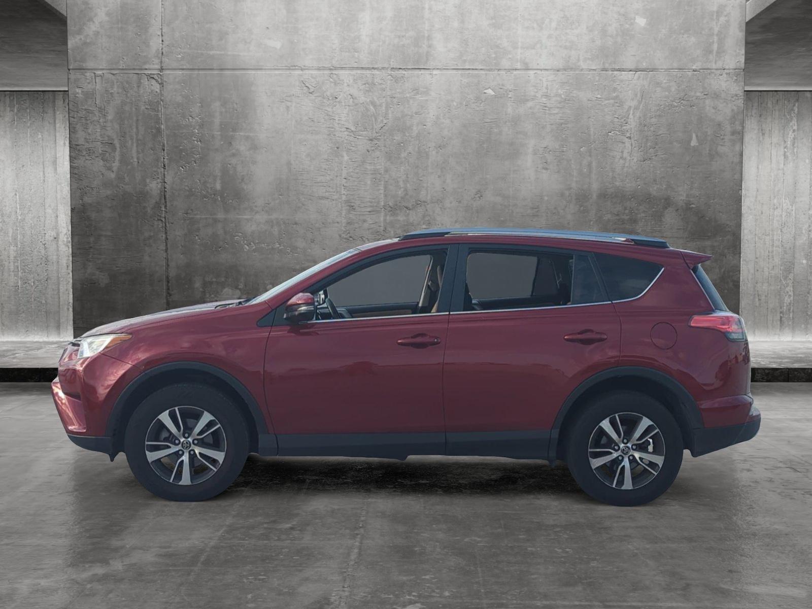 2018 Toyota RAV4 Vehicle Photo in Ft. Myers, FL 33907