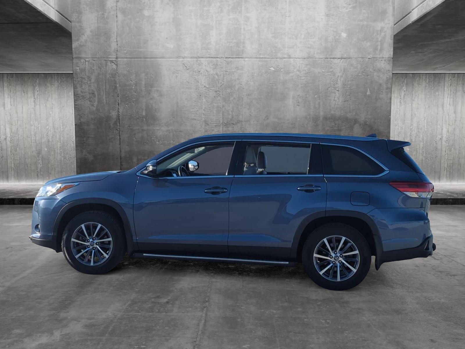 2019 Toyota Highlander Vehicle Photo in Ft. Myers, FL 33907