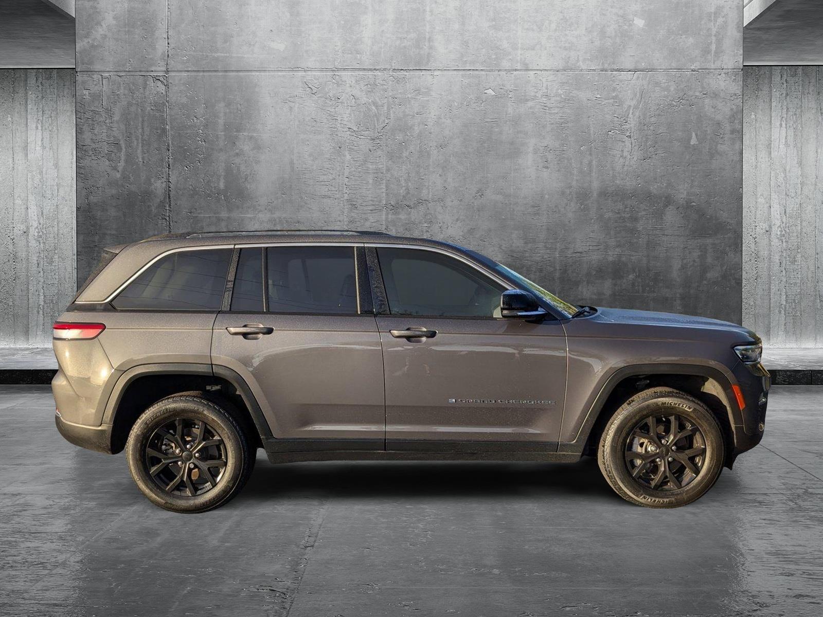 2022 Jeep Grand Cherokee Vehicle Photo in Sanford, FL 32771