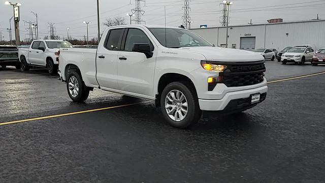 2025 Chevrolet Silverado 1500 Vehicle Photo in JOLIET, IL 60435-8135