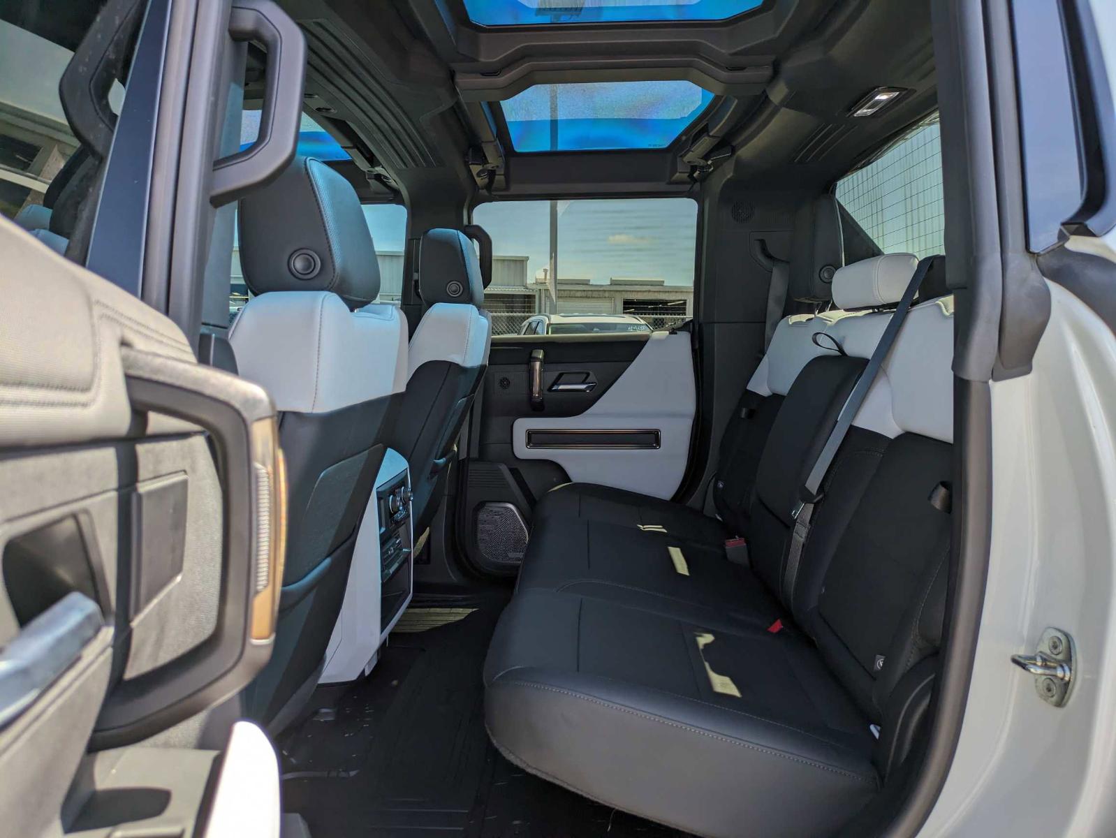 2022 GMC HUMMER EV Vehicle Photo in Seguin, TX 78155