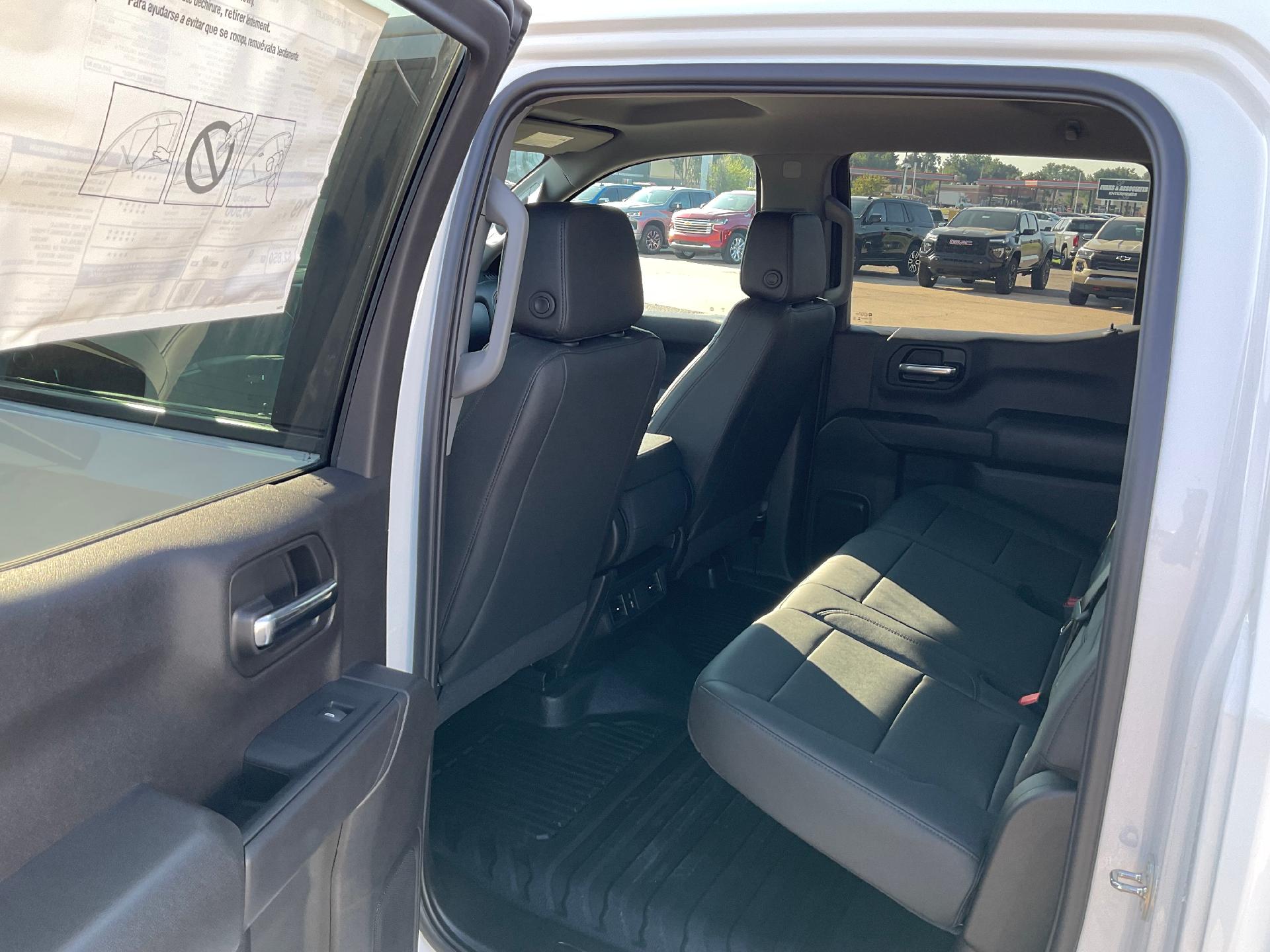 2024 Chevrolet Silverado 1500 Vehicle Photo in PONCA CITY, OK 74601-1036