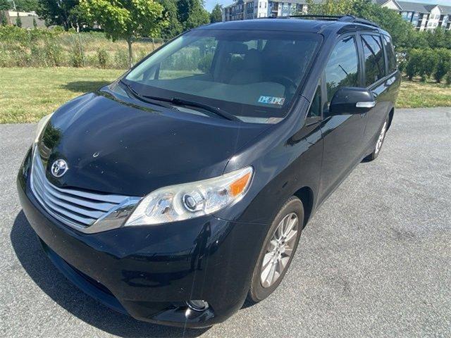 2014 Toyota Sienna Vehicle Photo in Willow Grove, PA 19090