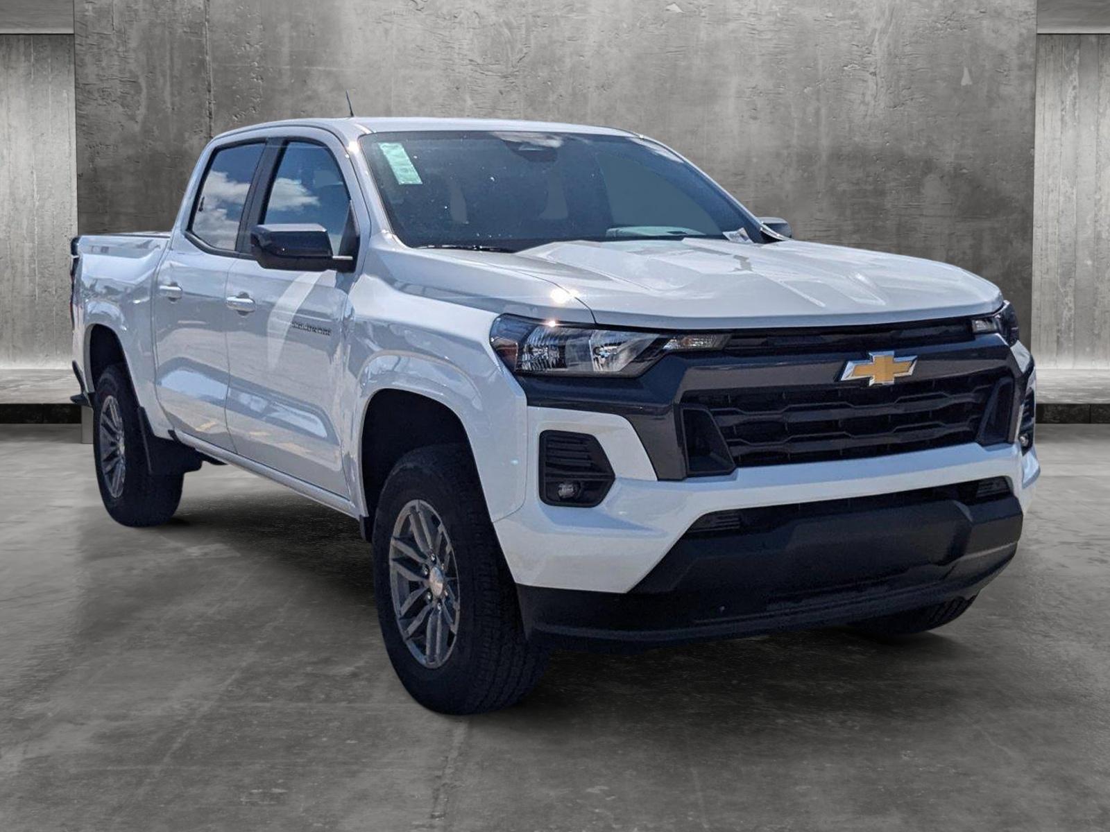 2024 Chevrolet Colorado Vehicle Photo in MIAMI, FL 33134-2699