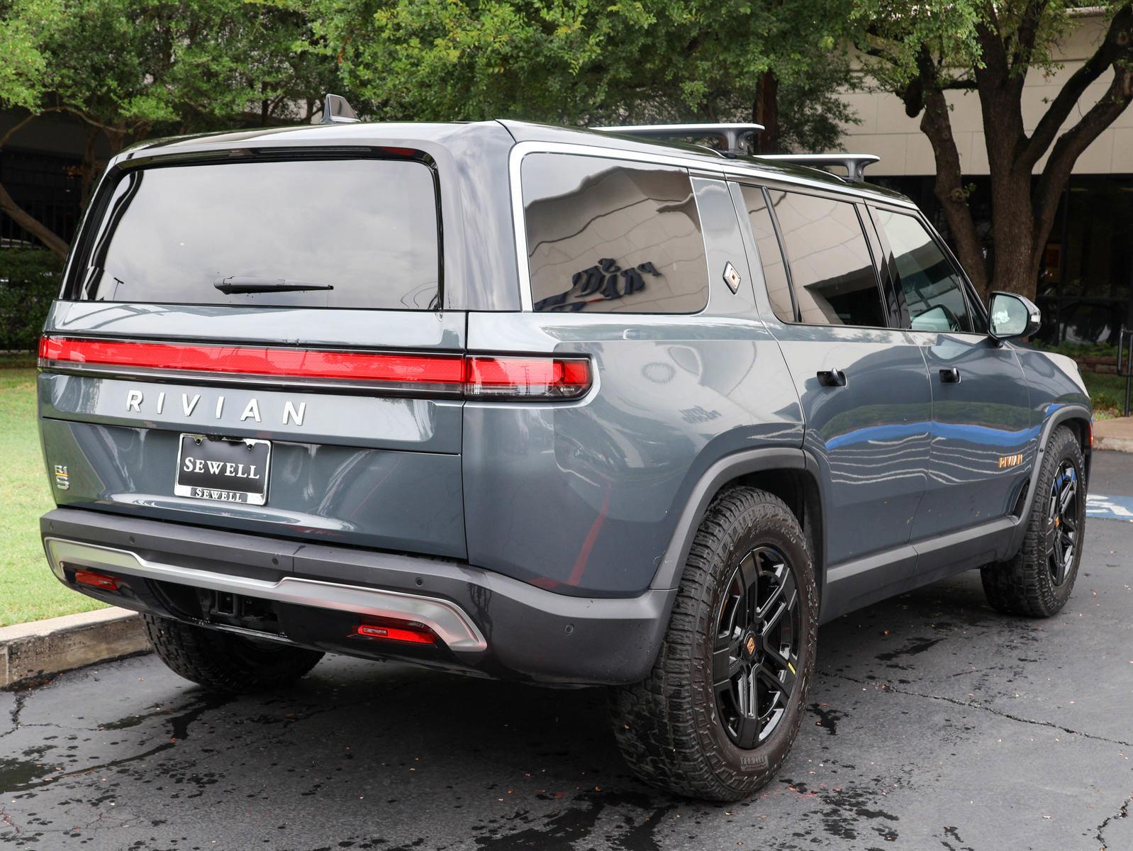 2022 Rivian R1S Vehicle Photo in DALLAS, TX 75209-3095