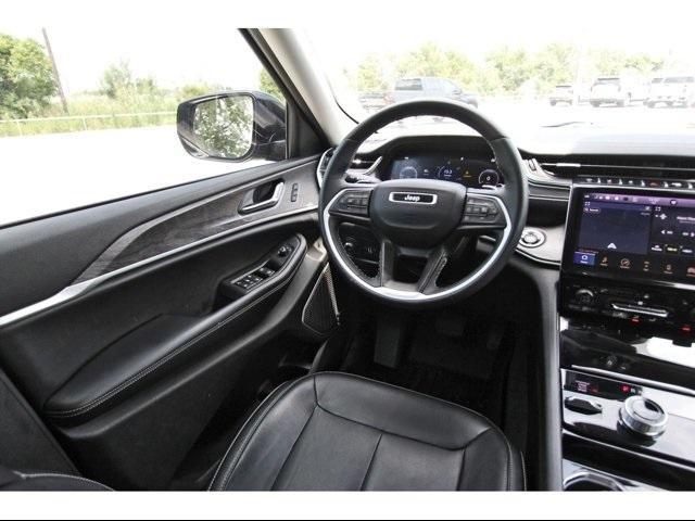 2022 Jeep Grand Cherokee L Vehicle Photo in ROSENBERG, TX 77471-5675