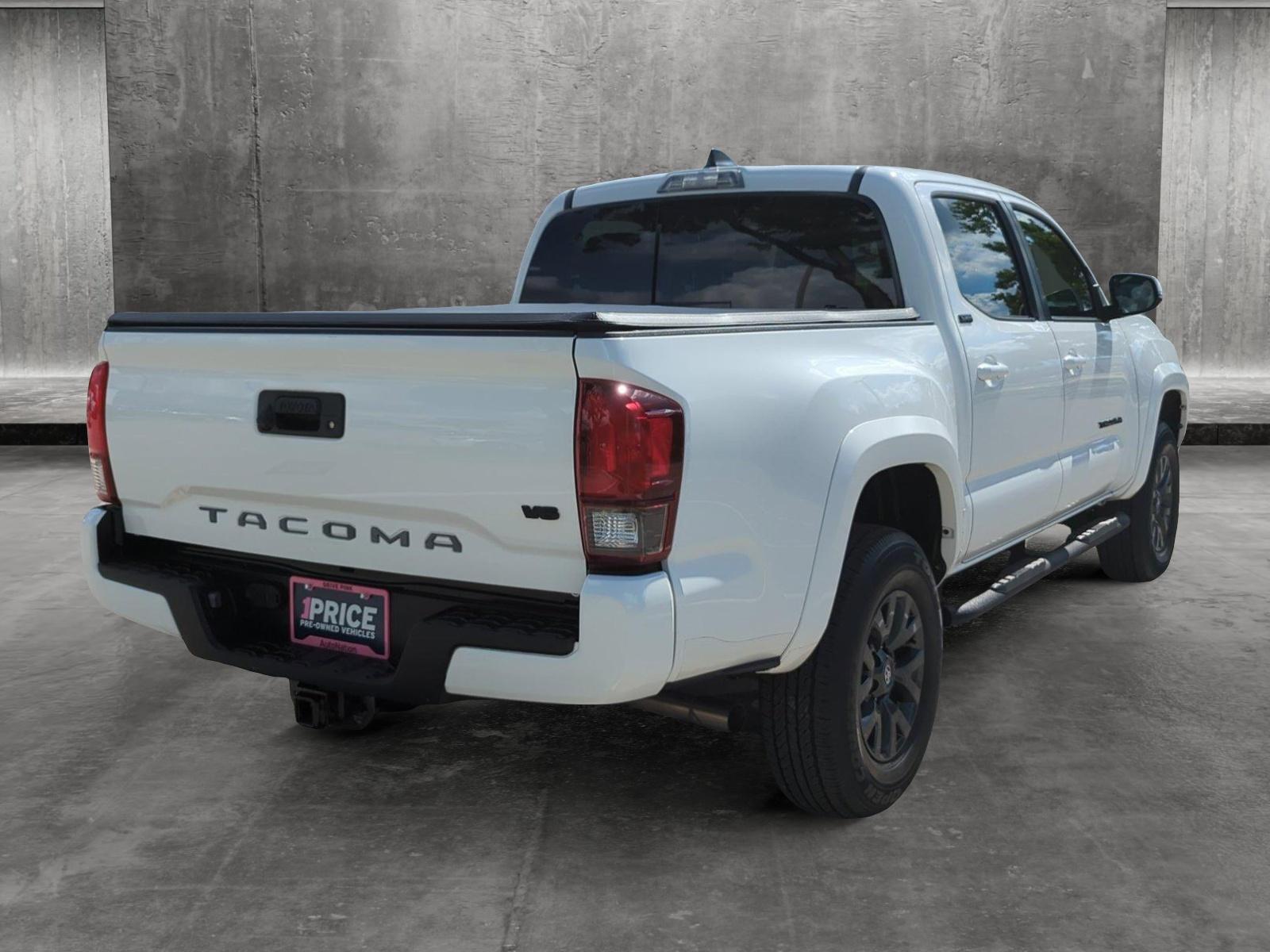 2022 Toyota Tacoma 2WD Vehicle Photo in Ft. Myers, FL 33907