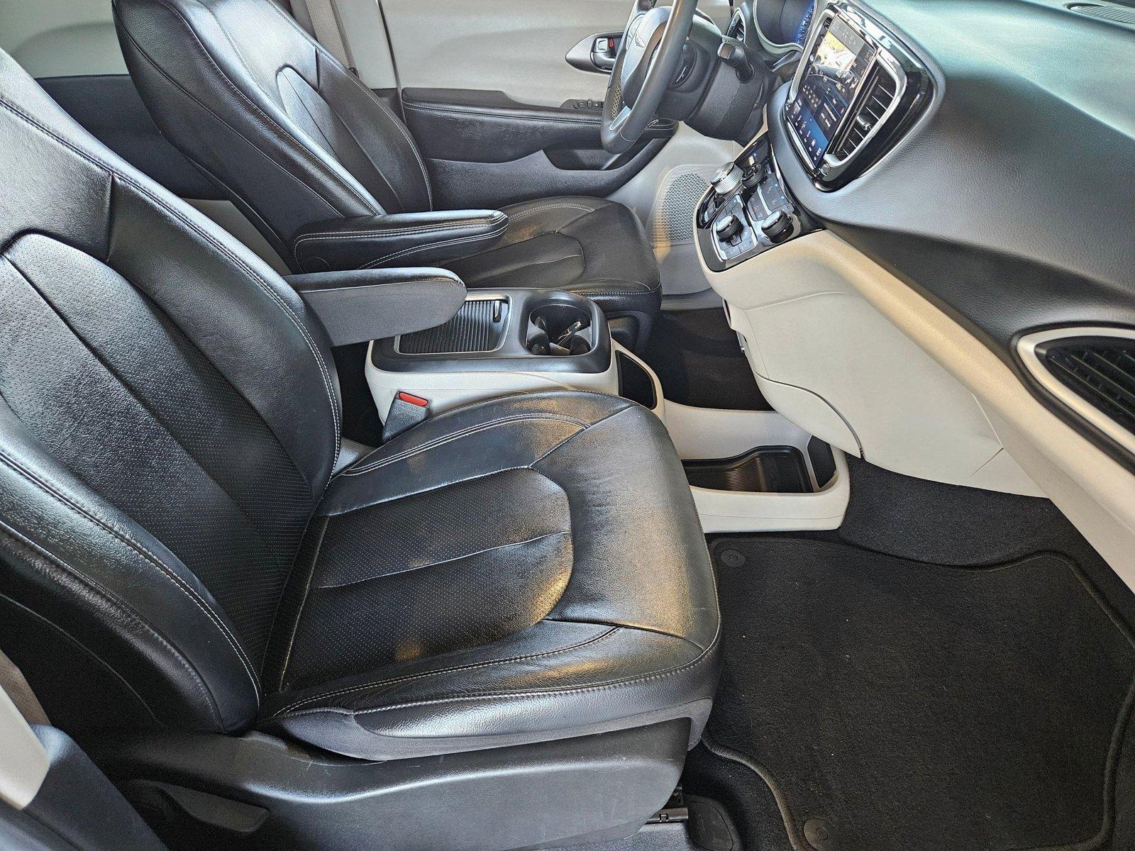 2022 Chrysler Pacifica Vehicle Photo in Henderson, NV 89014