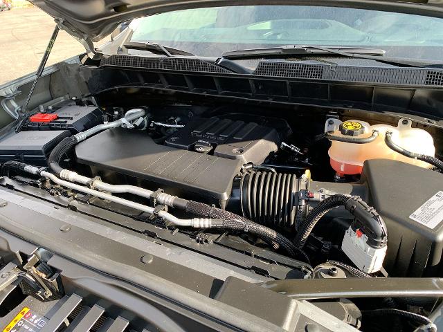 2021 Chevrolet Silverado 1500 Vehicle Photo in MOON TOWNSHIP, PA 15108-2571