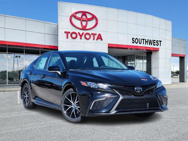 2024 Toyota Camry Vehicle Photo in Lawton, OK 73505-3409