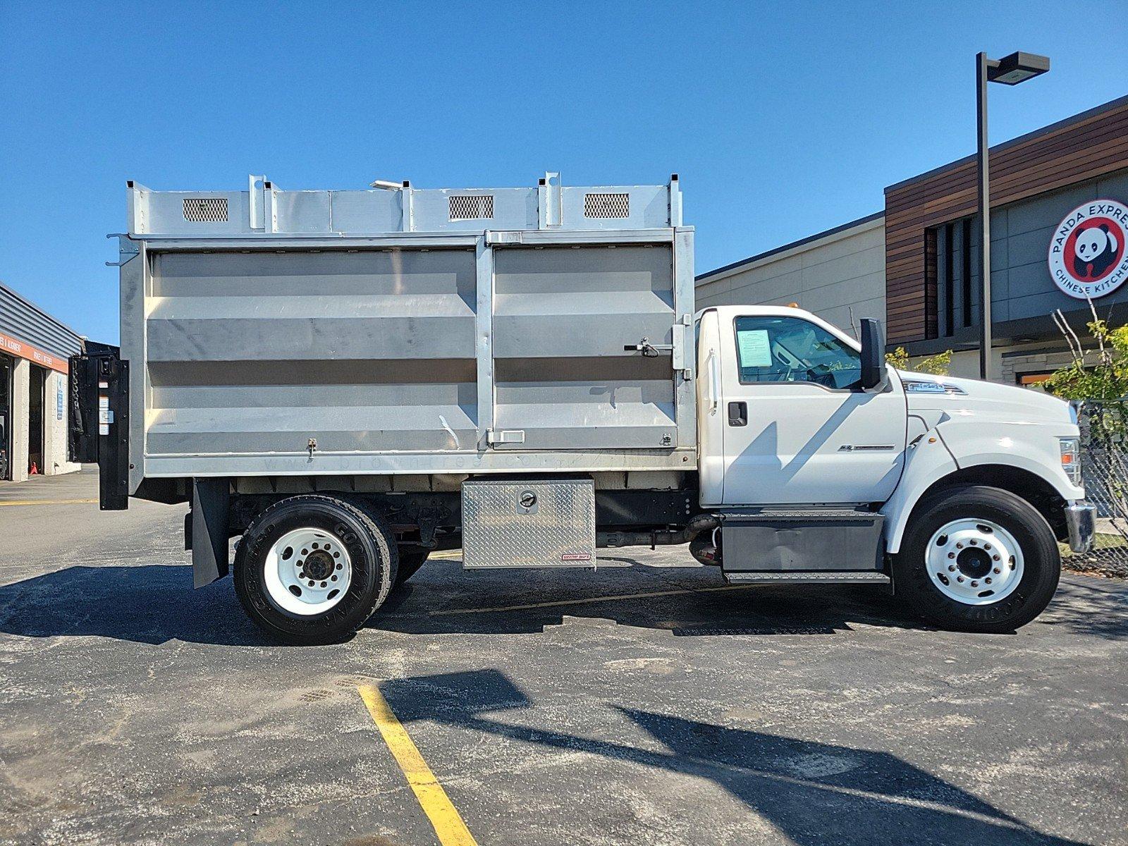 2017 Ford F650 Vehicle Photo in Plainfield, IL 60586