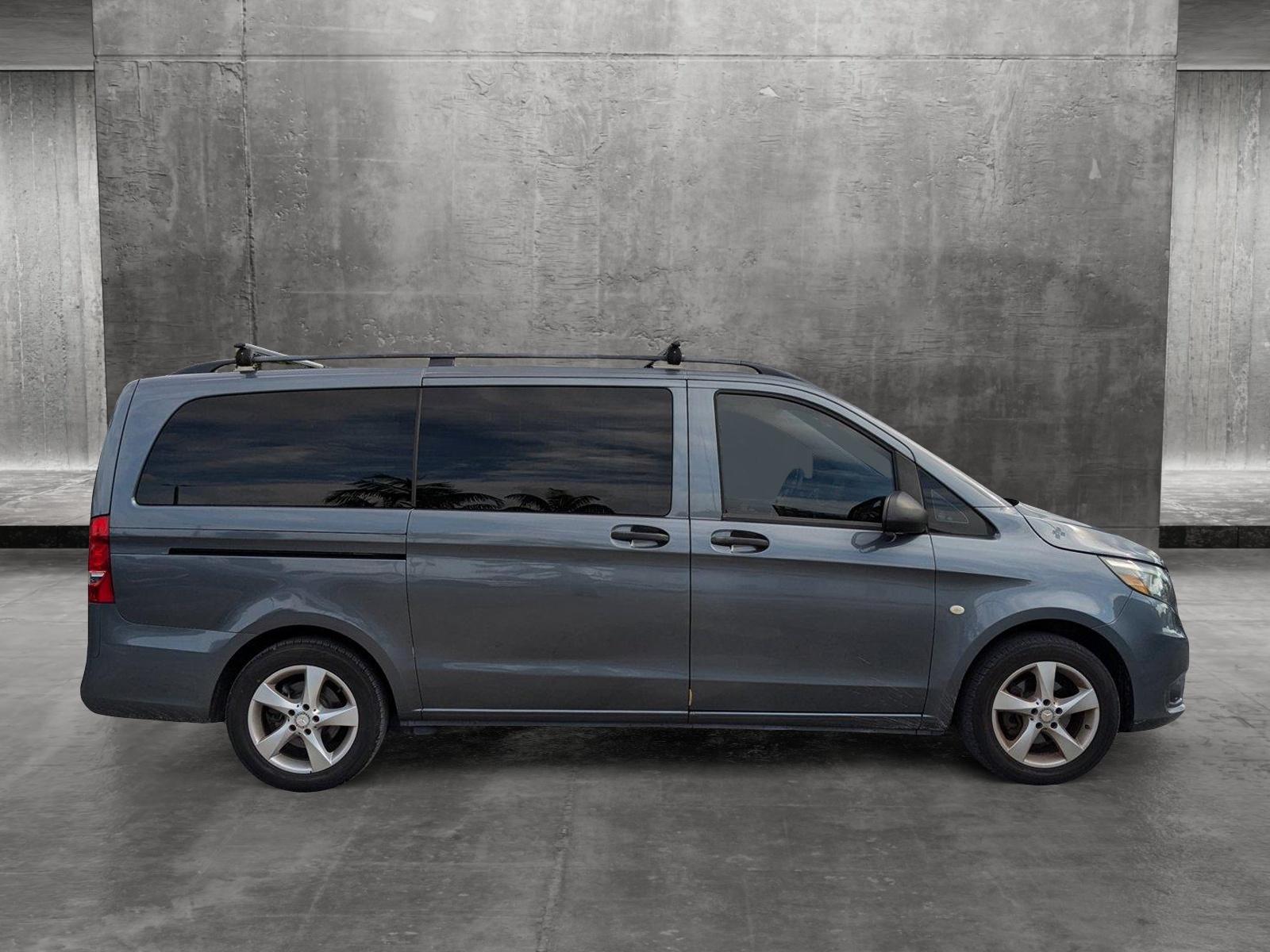 2016 Mercedes-Benz Metris Passenger Van Vehicle Photo in Miami, FL 33015