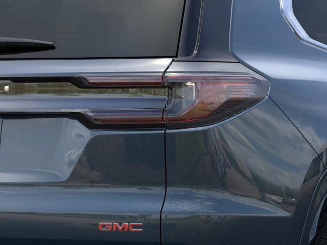 2024 GMC Acadia Vehicle Photo in LEOMINSTER, MA 01453-2952