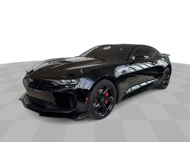 Used 2022 Chevrolet Camaro LT1 with VIN 1G1FF1R71N0127483 for sale in Center Line, MI