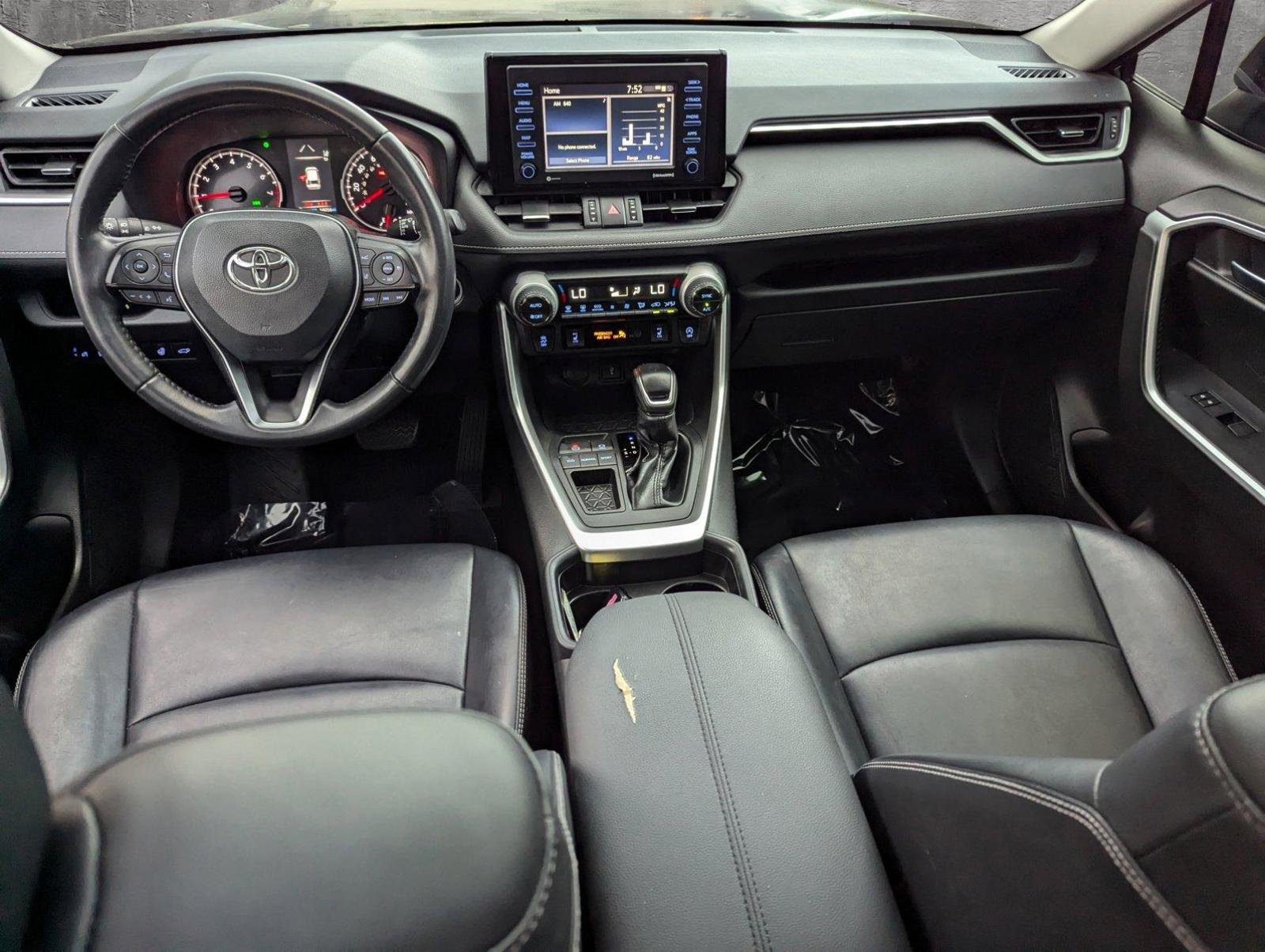 2021 Toyota RAV4 Vehicle Photo in PEMBROKE PINES, FL 33024-6534