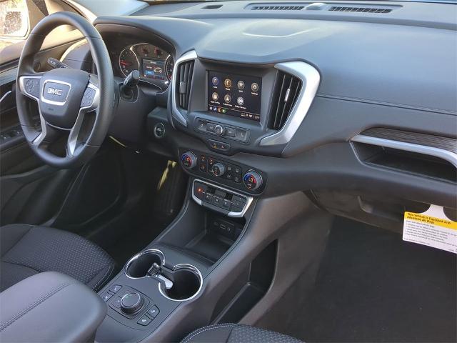 2024 GMC Terrain Vehicle Photo in GOODYEAR, AZ 85338-1310