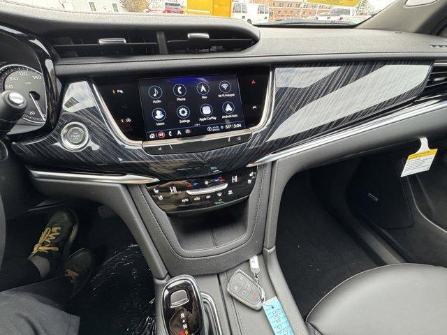 2025 Cadillac XT6 Vehicle Photo in LEOMINSTER, MA 01453-2952