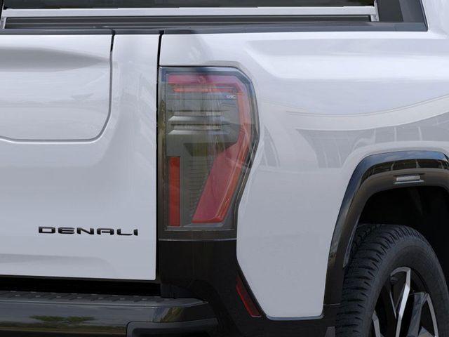 2025 GMC Sierra EV Vehicle Photo in WATERTOWN, CT 06795-3318