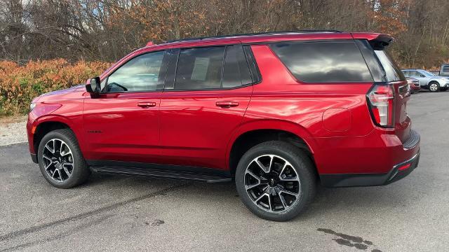 2021 Chevrolet Tahoe Vehicle Photo in MOON TOWNSHIP, PA 15108-2571