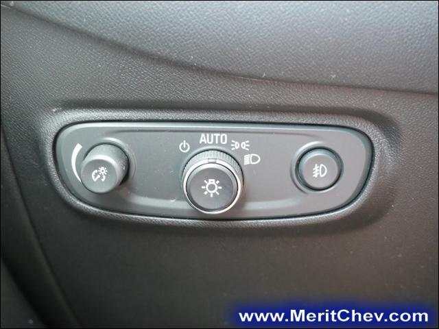 2020 Chevrolet Equinox Vehicle Photo in MAPLEWOOD, MN 55119-4794