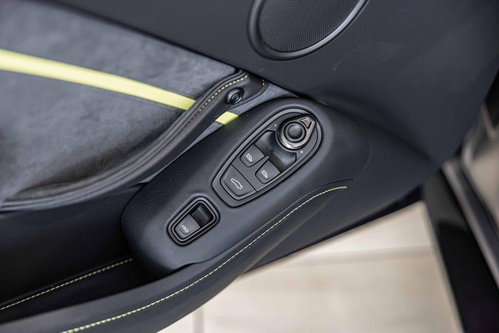 2023 Aston Martin Vantage Vehicle Photo in Plainfield, IL 60586