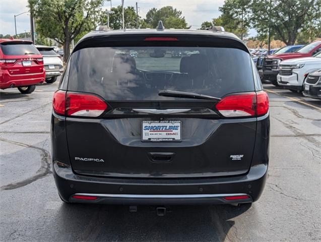 2017 Chrysler Pacifica Vehicle Photo in AURORA, CO 80012-4011