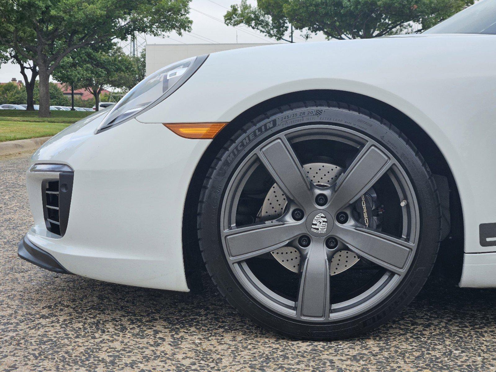 2019 Porsche 911 Vehicle Photo in FORT WORTH, TX 76132