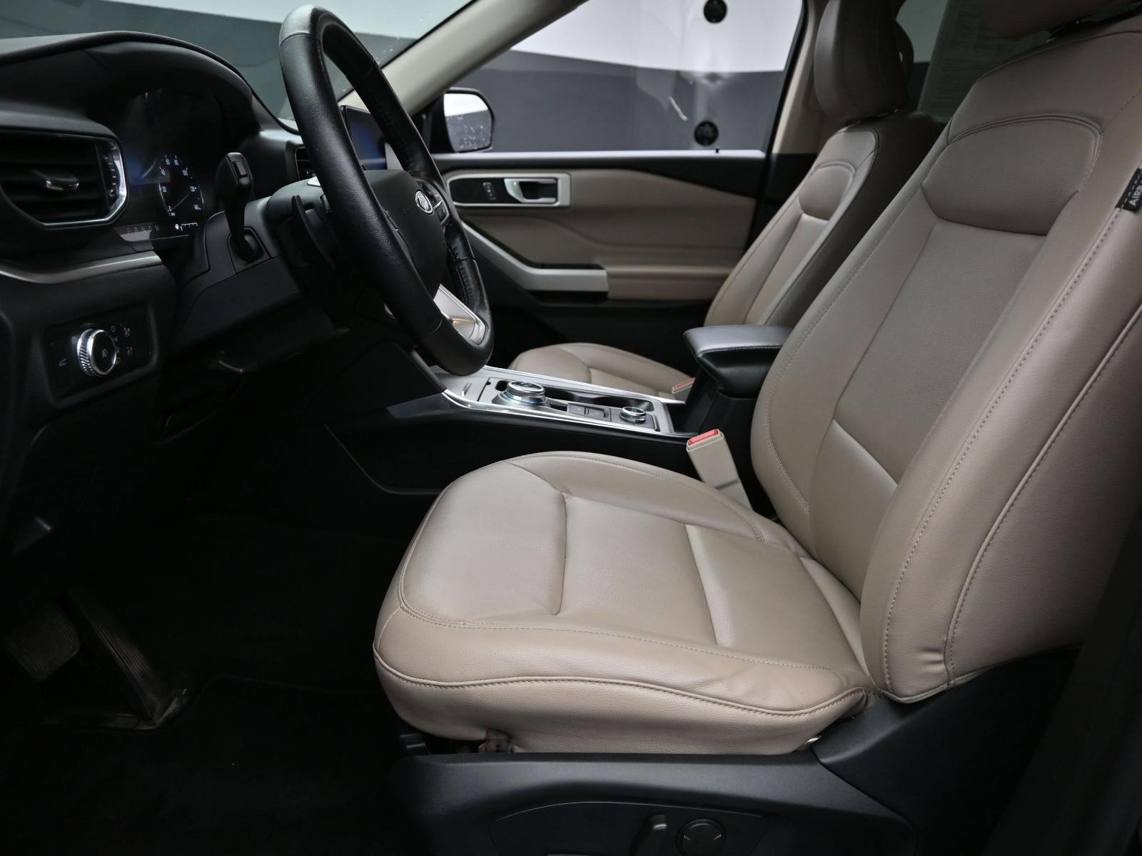 2021 Ford Explorer Vehicle Photo in Cedar Rapids, IA 52402