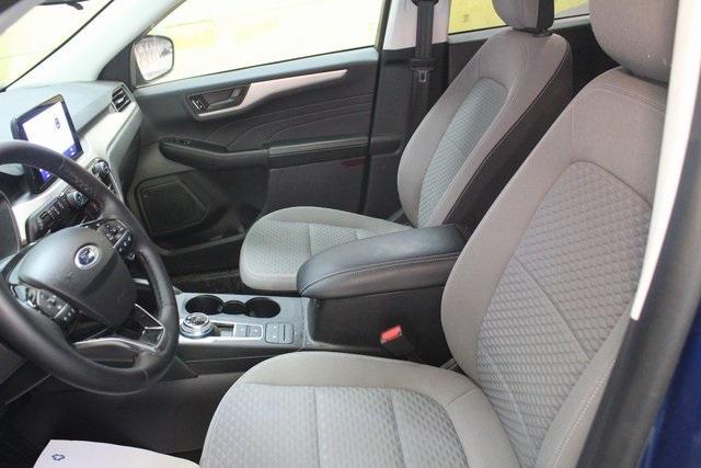 2022 Ford Escape Vehicle Photo in GRAND LEDGE, MI 48837-9199