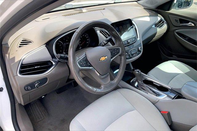 2018 Chevrolet Malibu Vehicle Photo in KANSAS CITY, MO 64114-4502