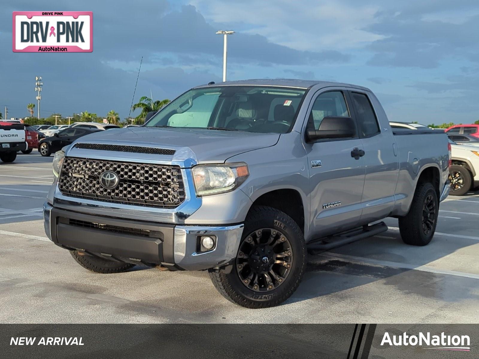 2018 Toyota Tundra 4WD Vehicle Photo in Ft. Myers, FL 33907