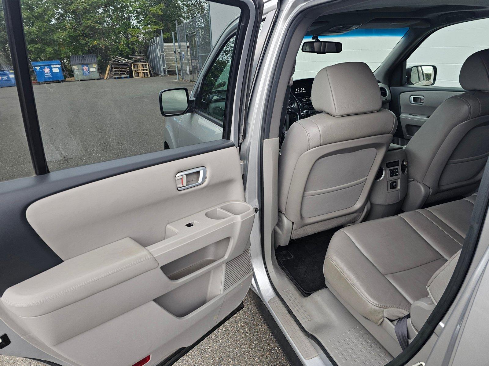 2012 Honda Pilot Vehicle Photo in Spokane Valley, WA 99212