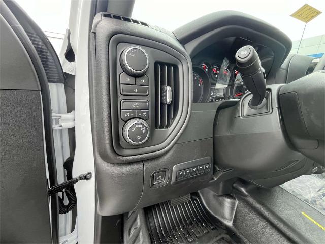 2024 Chevrolet Silverado 3500 HD Vehicle Photo in ALCOA, TN 37701-3235