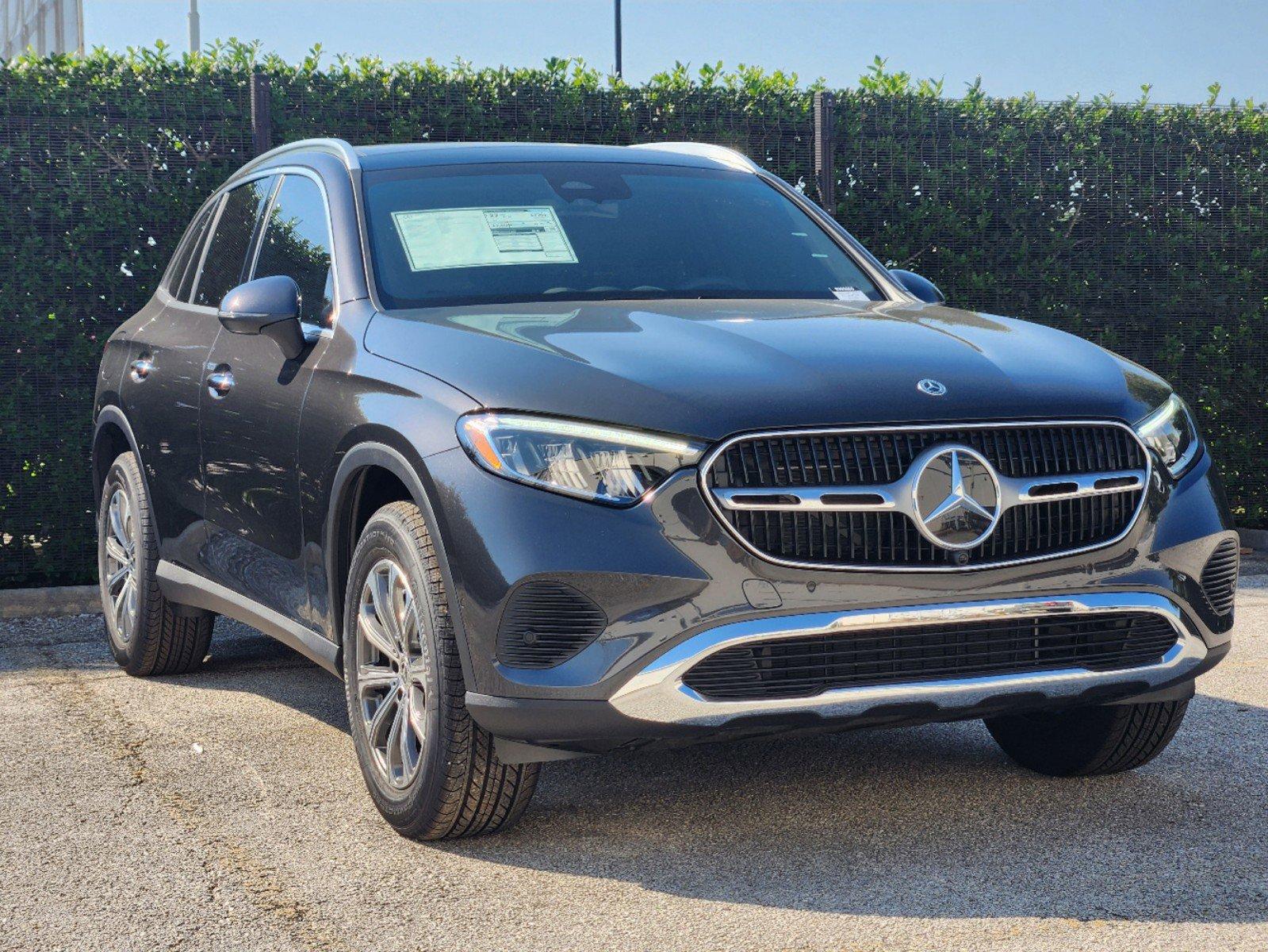 2025 Mercedes-Benz GLC Vehicle Photo in HOUSTON, TX 77079