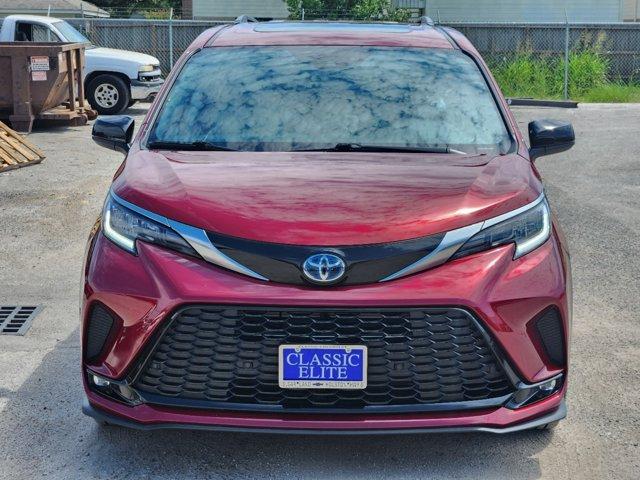 2022 Toyota Sienna Vehicle Photo in SUGAR LAND, TX 77478-0000